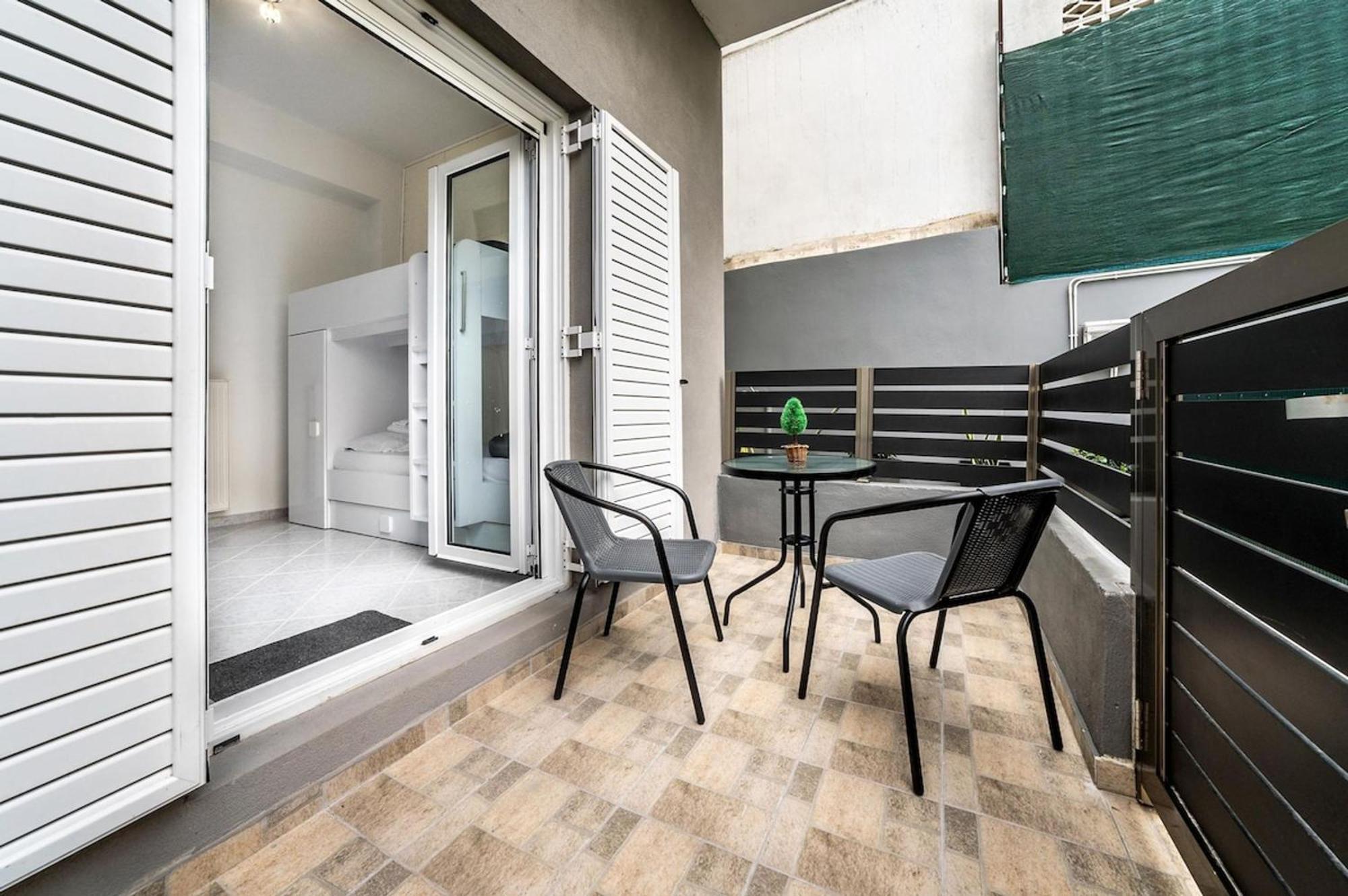 Ariadni Appartement *